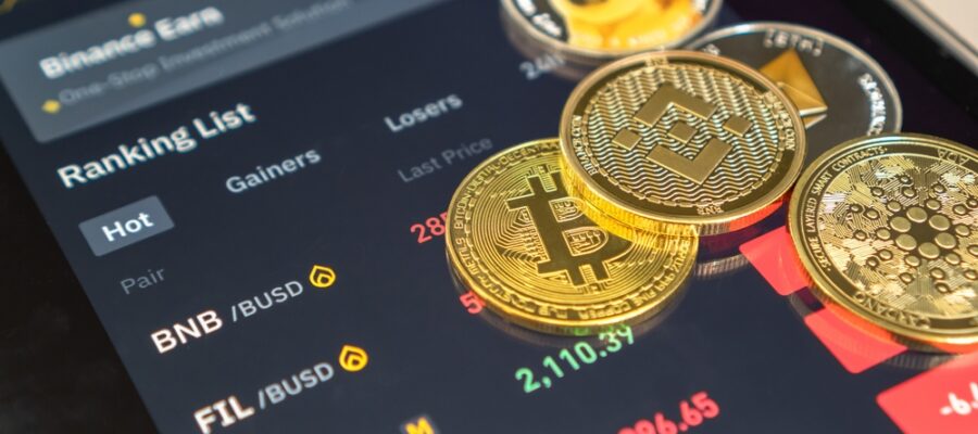 Top Crypto Analyst Bullish on RWA as Altcoin Upsurge Starts